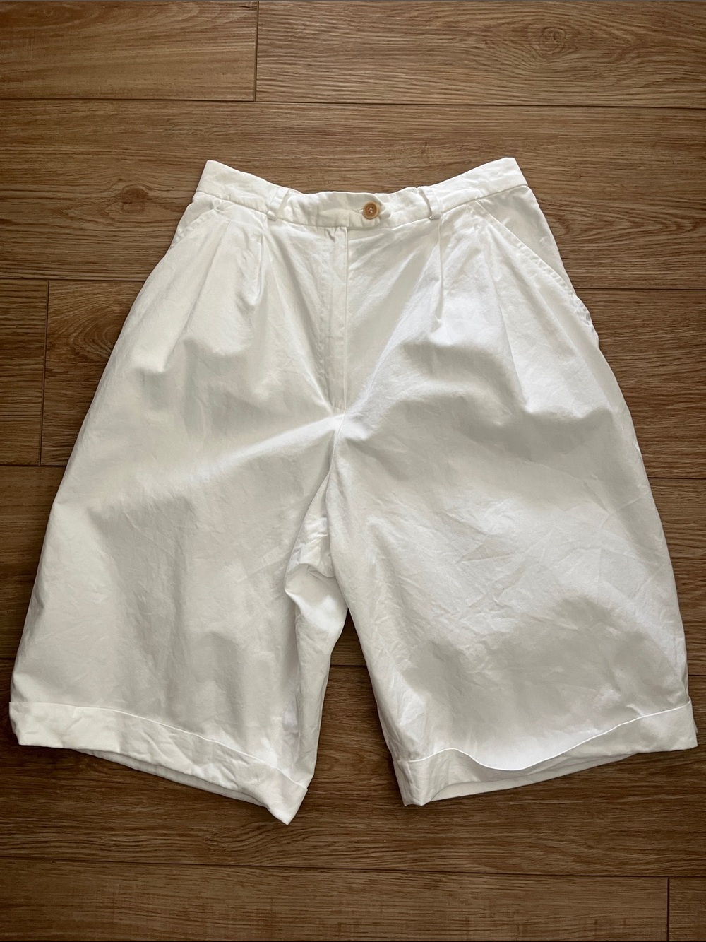 Vintage MaxMara white cotton Bermuda shorts